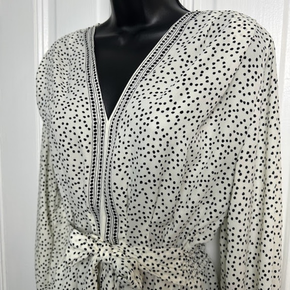 Max Studio Tops - 39. Black and White Spotted V-Neck Blouse with Tie Front